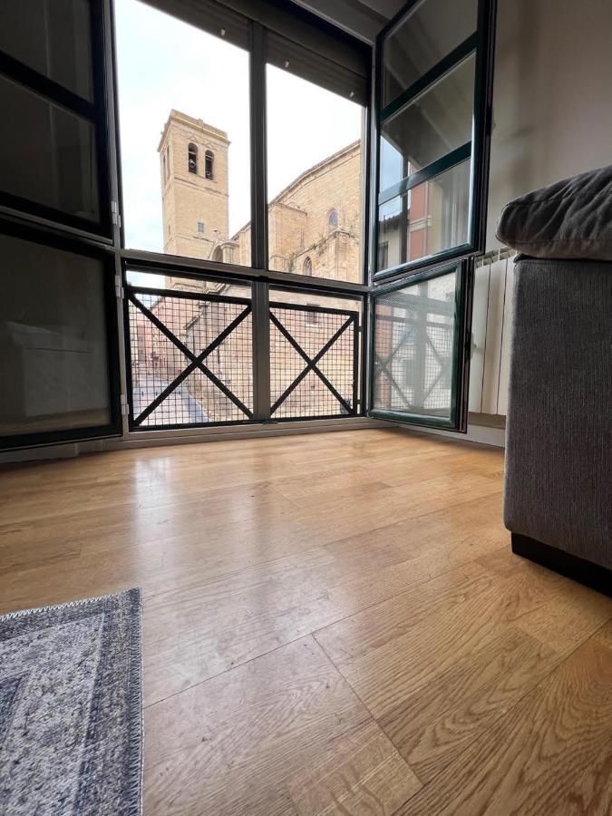 Santiago Tower Aire Ac Casco Antiguo By Apartamentos Logroño Eksteriør bilde
