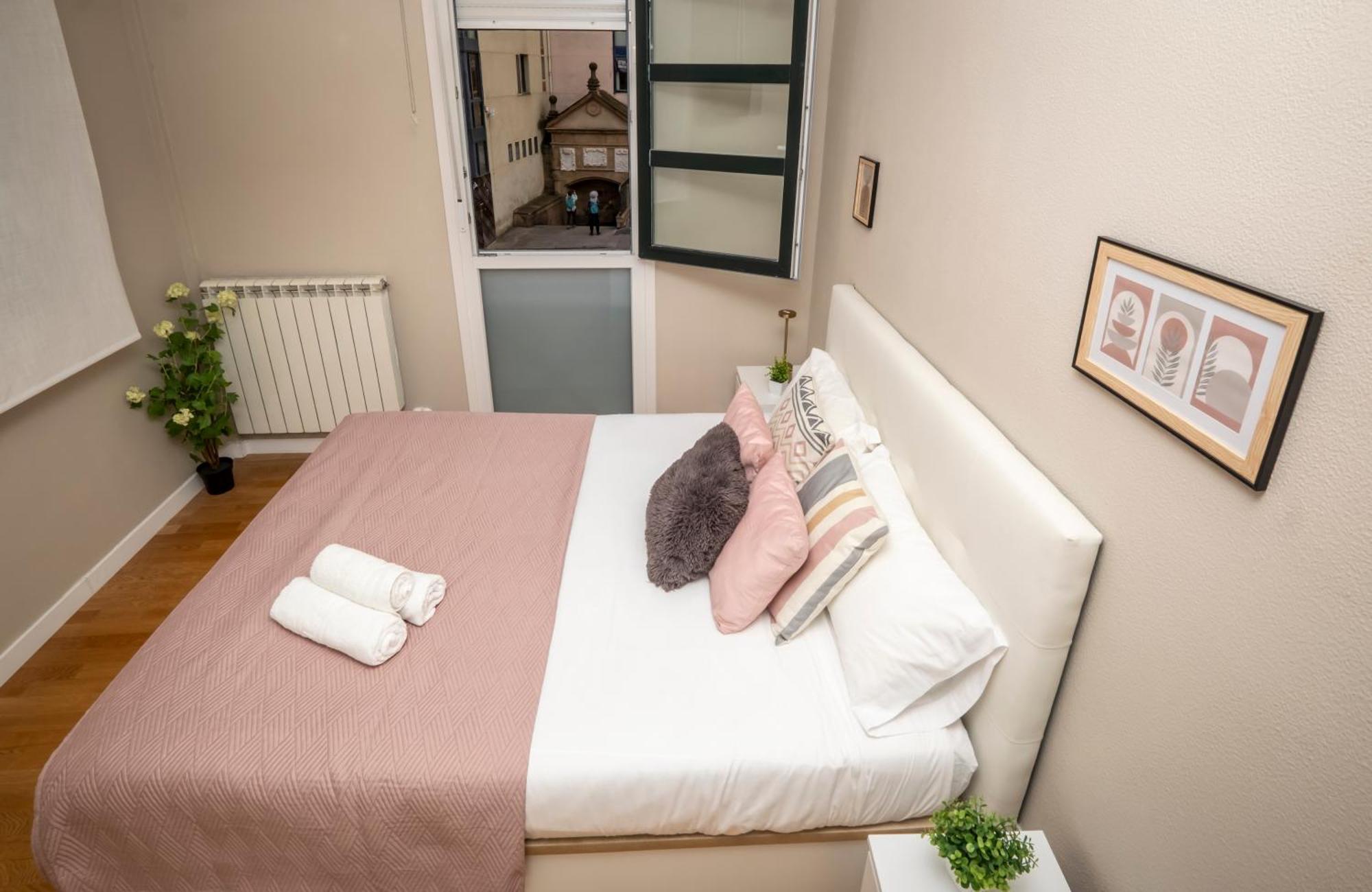 Santiago Tower Aire Ac Casco Antiguo By Apartamentos Logroño Eksteriør bilde