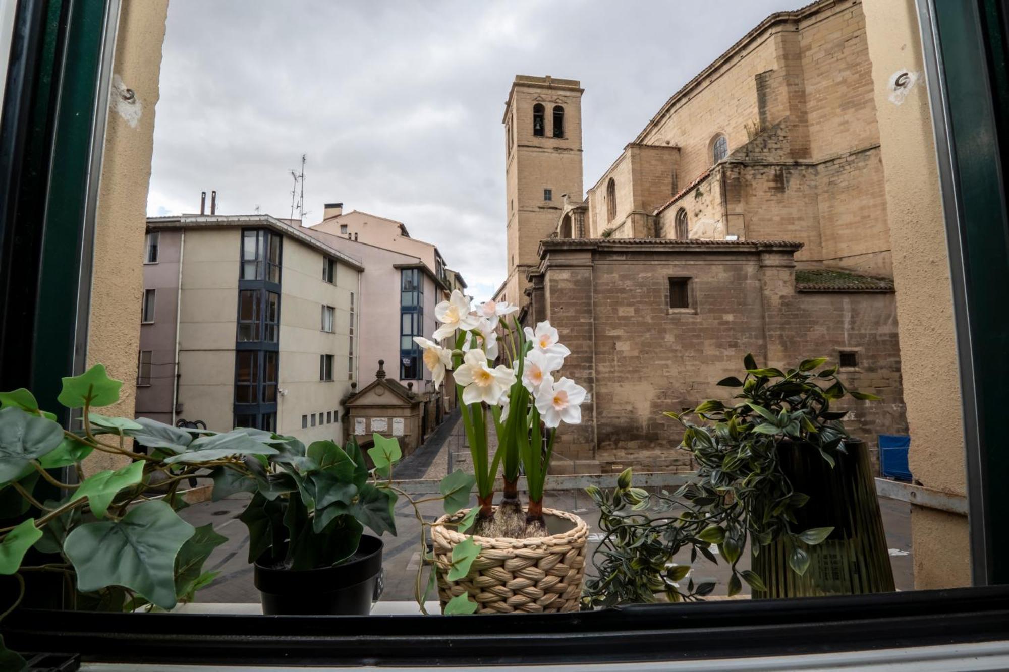 Santiago Tower Aire Ac Casco Antiguo By Apartamentos Logroño Eksteriør bilde