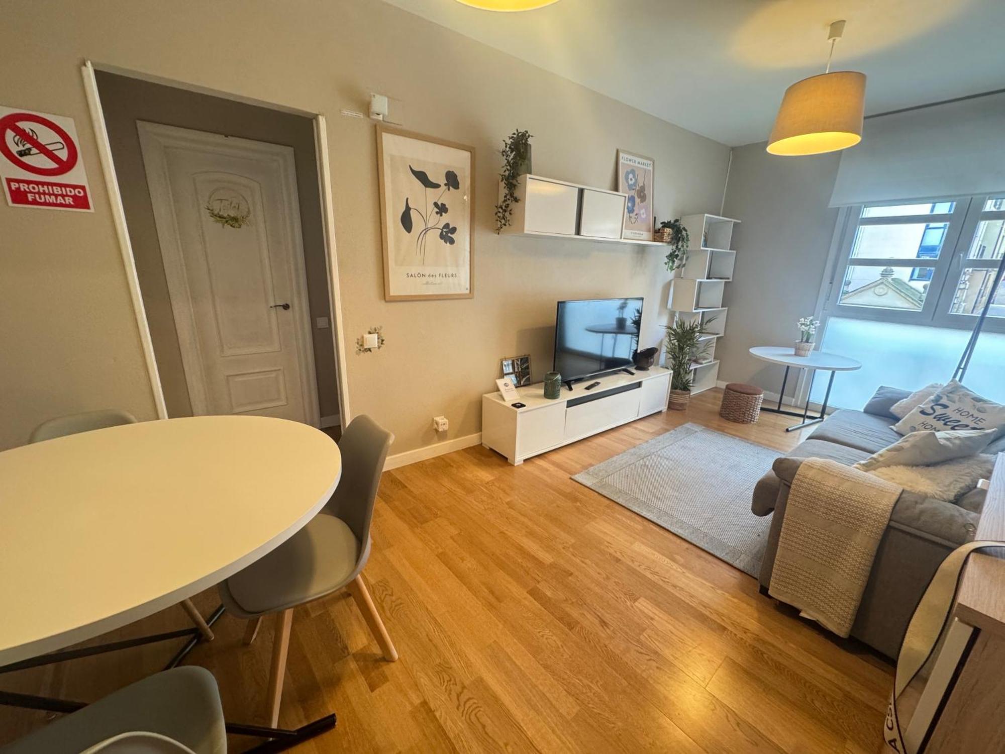 Santiago Tower Aire Ac Casco Antiguo By Apartamentos Logroño Eksteriør bilde